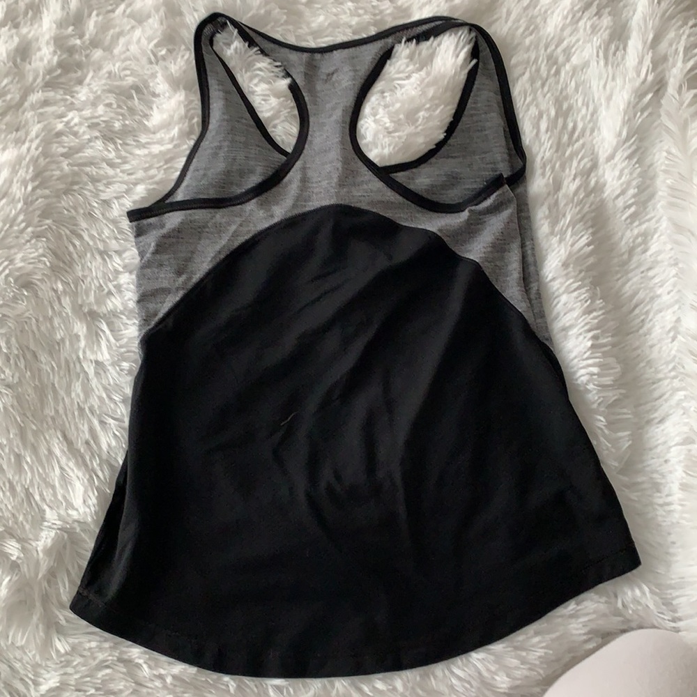 Workout tank top - Picture 2 of 2
